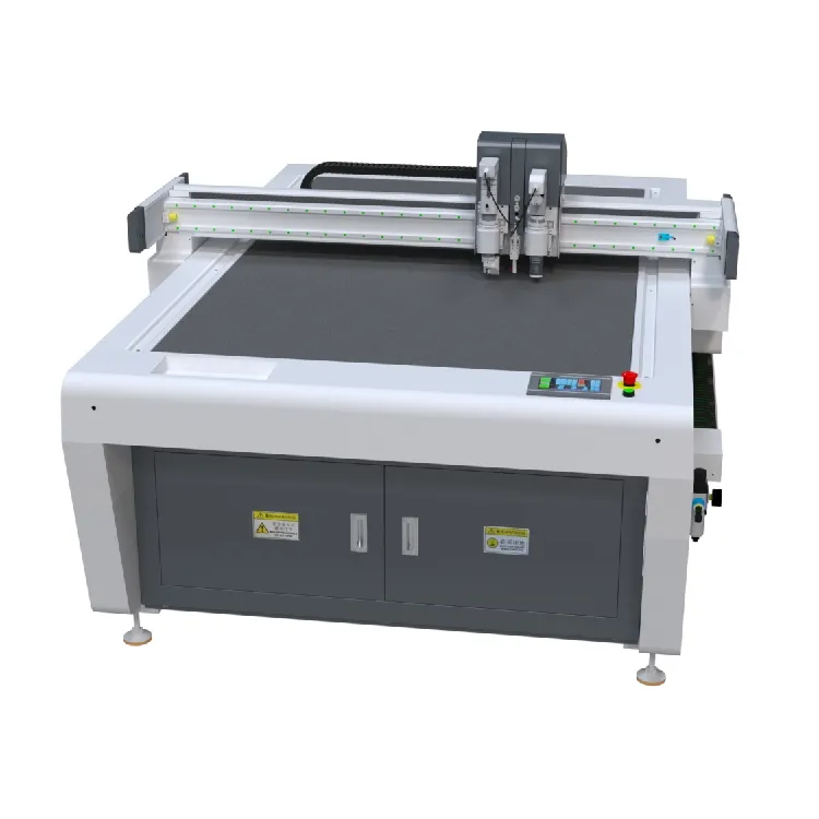 Fabrika fiyat PVC kauçuk kağıt esnek yumuşak mıknatıslı levha yapışkan etiket yapışkanlı destekli köpük CNC kesme makinesi