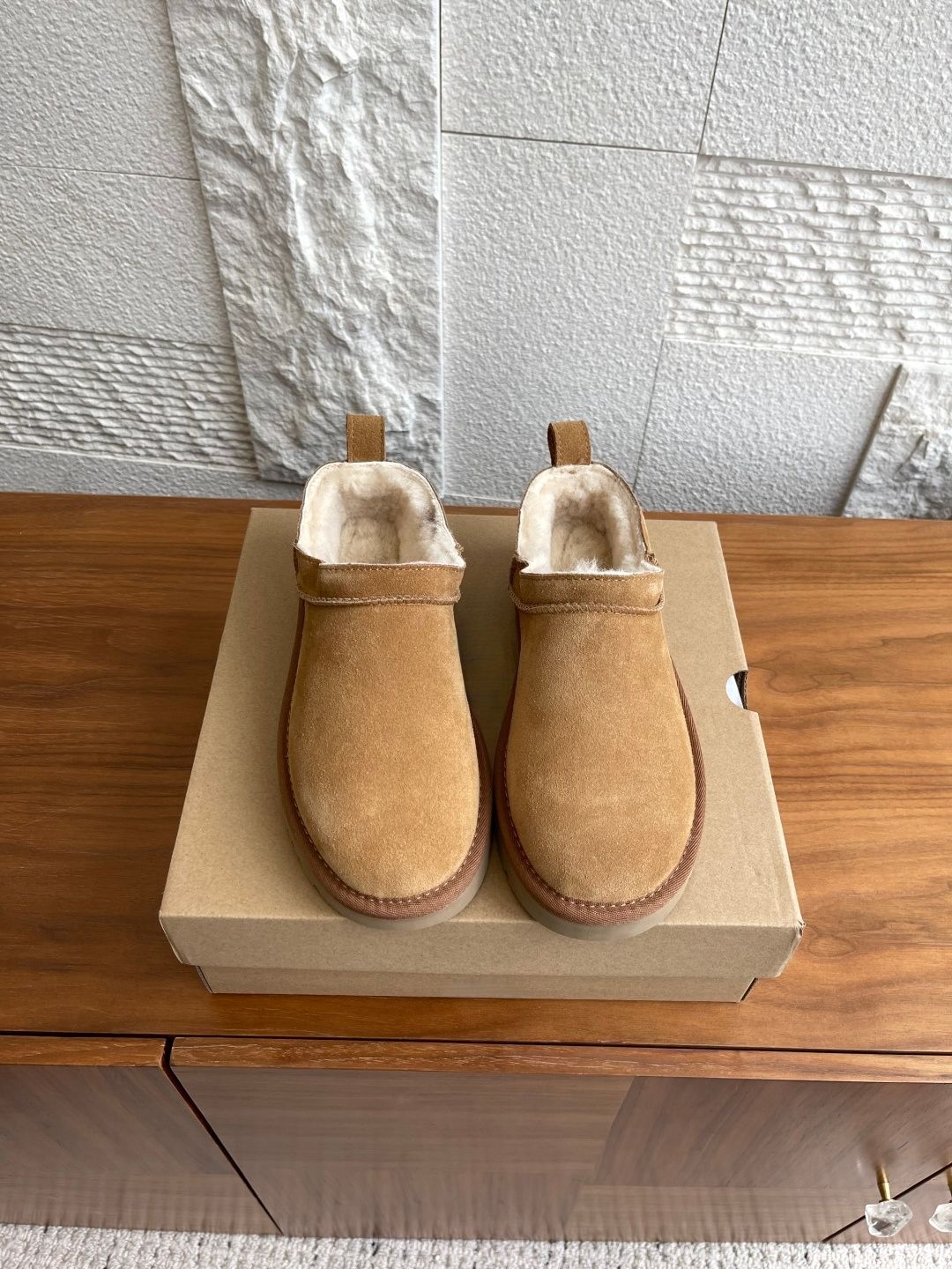 สีน้ำตาล