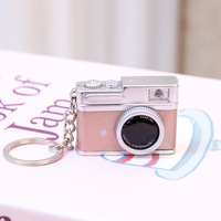 Mini-caméra éclairante porte-clés en cuir, pendentif de sac, avec son, simulation vintage, pendentif clé en forme d'appareil photo