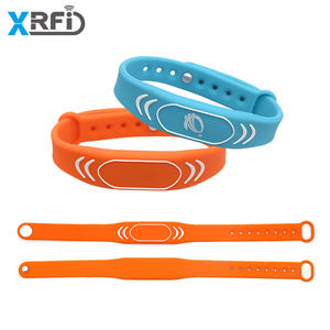 צמיד סיליקון RFID מתכוונן 13.56MHz עם לוגו מותאם אישית, NTAG213/MIFARE Classic EV1, צמיד סיליקון NFC ניתן לתכנות - Product Image 1