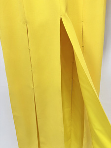 OUDINA Nuovi Arrivi: Eleganti Abiti da Sera Lunghi <span class=keywords><strong>con</strong></span> Maniche Lunghe e <span class=keywords><strong>Spacco</strong></span> Irregolare a Petalo - Product Image 6