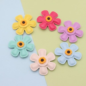 New Sunflower Tassels PU Leather Eco-Friendly Car Keychain Bag Pendant Women's Charms Luxury Keychains Designer Girl Gift - Product Image 3