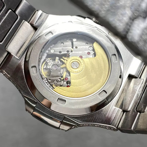 Reloj mecánico de lujo personalizado de alta calidad con diamantes incrustados, esfera y correa de acero inoxidable, resistente al agua. - Product Image 1