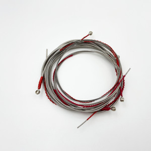 <span class=keywords><strong>Corde</strong></span> per <span class=keywords><strong>Basso</strong></span> a Cinque <span class=keywords><strong>Corde</strong></span> Durevoli con Estremità Rivestite in Velluto Morbido, Materiale in Filo d'Acciaio Affidabile, Adatte per la Sostituzione di Strumenti - Product Image 1