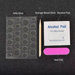 Kit d'outils professionnels portables pour ongles, vente en gros d'usine, comprenant colle gelée jetable, lime à ongles, bâtonnets en bois, lingettes alcoolisées - Product Image 1