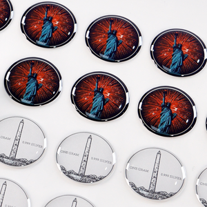 Autocollants en résine époxy 3D personnalisés de monuments américains fabriqués en Chine à Dongguan |   Étiquettes de dôme souvenirs imperméables - Product Image 1