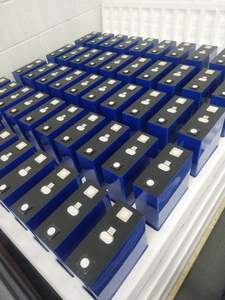 Célula prismática Lifepo4 de 8000 ciclos Hthium 50Ah 3,<span class=keywords><strong>2</strong></span> V para estaciones comerciales y residenciales de telecomunicaciones, sistema de almacenamiento solar usado - Product Image 6