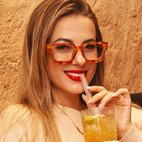 2025 Vintage bleu lumière bloquant femmes surdimensionné Rectangle lunettes lentille claire Rivet épais cadre à la mode ordinateur