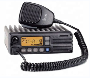 Icom IC <span class=keywords><strong>A110</strong></span> A110E VHF BANDE AÉRIENNE Talkies-walkies longue porté<span class=keywords><strong>e</strong></span> ÉMETTEUR-RÉCEPTEUR - Product Image 1