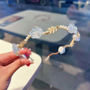 عصابة رأس وردية من سبائك اللؤلؤ الأمريكية متوفرة في المخزون لأغطية الرأس الراقية للنساء ، عصابة رأس متعددة الاستخدامات للخروج - Product Image 3