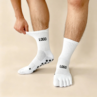 Vente directe d'usine, chaussettes de sport à cinq doigts, antidérapantes, respirantes, chaussettes mi-mollet pour hommes, chaussettes à grip pour la vente en gros