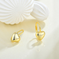 YILUN Pendientes de corazón chapados en oro Plata de Ley 925 Hipoalergénico Leverback Design Heart Stud Pendientes para mujer