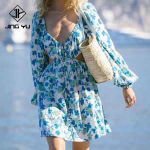 Robe hawaïenne à la mode, longueur genoux, imprimée sur mesure, hauts froncés élastiques, dos nu, robe en lin rayonne hawaïenne creuse - Product Image 1