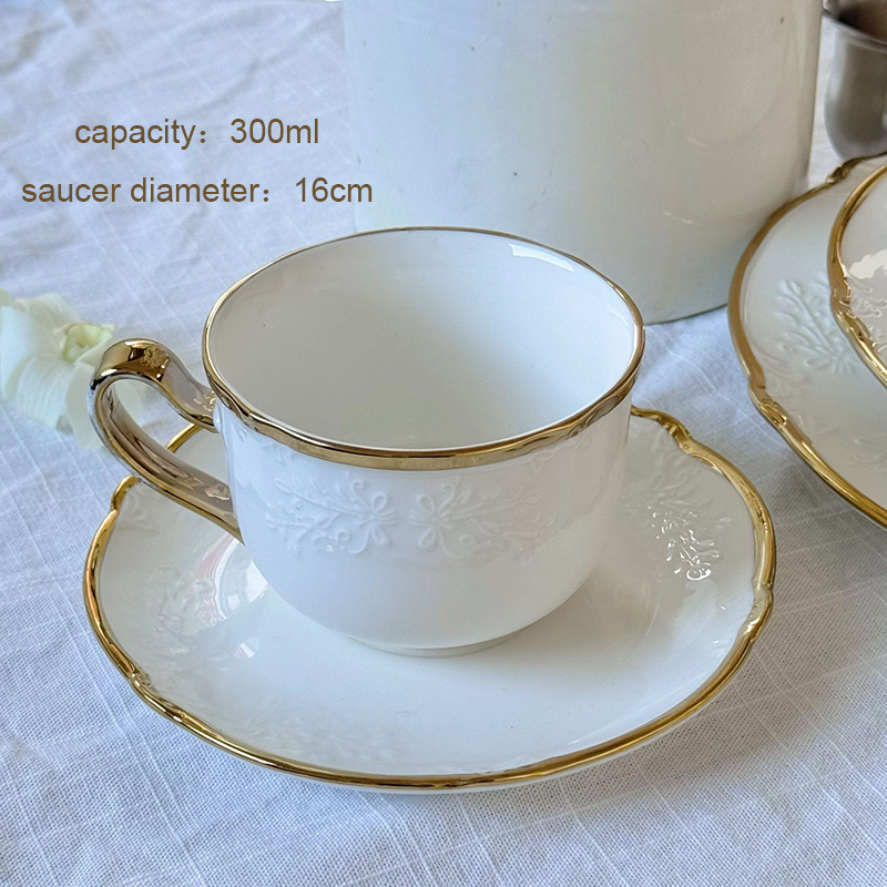 Tasse et soucoupe