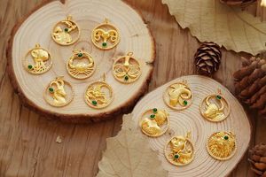 Xinfly Vente en gros de bijoux fins, émeraude naturelle vintage et diamant, design en or jaune 18 carats, pendentif signe du zodiaque - Product Image 4