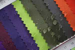Vente directe usine – Tissu de doublure pour valise à roulettes en nylon Ripstop 420D tissé, imperméable et enduit PU - Product Image 5