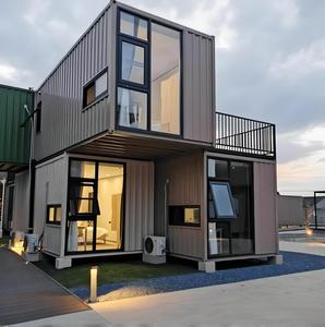 Trung tâm container đầy màu sắc hình học-Tòa nhà mô-đun Cắt nghệ thuật với thiết kế khối màu & cảnh ven biển - Product Image 5