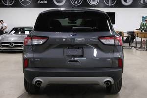 รถเอสยูวีมือสองสภาพดี รุ่น Escape Plug-In Hybrid เกียร์ออโต้ เบาะหนัง ขับเคลื่อนล้อหน้า ระบบควบคุมความเร็วอัตโนมัติ ล้อแม็ก R18 พวงมาลัยซ้าย กล้องมองหลัง ซันรูฟ ขาย - Product Image 2