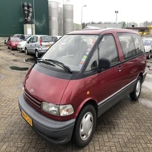 Acceptation des commandes personnalisées – Minivan <span class=keywords><strong>Previa</strong></span> d'occasion à moteur central, propulsion arrière, sièges en cuir, intérieur foncé, pneus R15, traction avant - Product Image 4