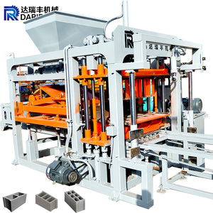 Máquina Moldeadora de Bloques de <span class=keywords><strong>Ladrillo</strong></span> Automática Hidráulica QT4-15 para Bloques de Cemento con Control PLC y Motor de 220V/380V - Product Image 1