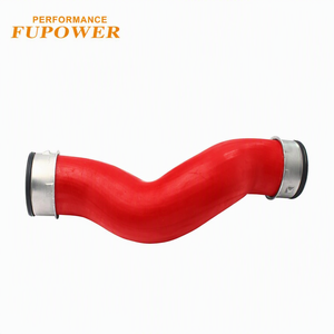 Pour VW <span class=keywords><strong>TRANSPORTER</strong></span> <span class=keywords><strong>T5</strong></span> CARAVELLE 1.9 TDi MK5 Tuyau d'intercooler Tuyau <span class=keywords><strong>turbo</strong></span> 7H0145709B - Product Image 3