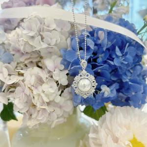 Collier en argent pur S925 Reine des neiges blanche australienne avec pendentif perle blanche unique et chaîne de clavicule couronne entièrement sertie de diamants - Product Image 3