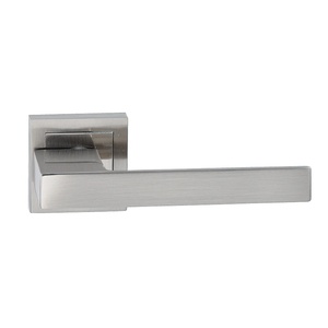 <span class=keywords><strong>Poignée</strong></span> <span class=keywords><strong>de</strong></span> <span class=keywords><strong>porte</strong></span> <span class=keywords><strong>ronde</strong></span> en aluminium/zamak <span class=keywords><strong>de</strong></span> style espagnol moderne avec rosette carrée <span class=keywords><strong>noire</strong></span> pour portes intérieures en bois <span class=keywords><strong>de</strong></span> chambre à coucher - Product Image 4