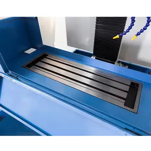 Torna ve freze CNC torna Mini CNC torna Metal torna yüksek hızlı freze makinesi