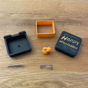 Boîte Mystère Amusante Cadeau d'Halloween Feuille de Plastique PLA Imprimée en 3D avec Motifs Fantôme et Cœur, Surprise Pop-Up - Product Image 3