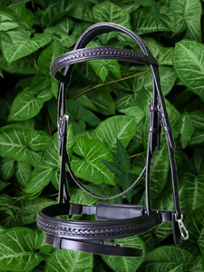 Brida para Caballo de Alta Calidad con Banda Nasal Elevada y Diadema con Ondas de Perlas - Product Image 5