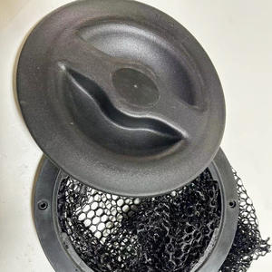 Cubiertas Selladas para Escotillas KAYAKABS para Kayaks, Yates y Embarcaciones Oceánicas Disponibles en Tamaños Redondos de 6 y 8 Pulgadas - Product Image 1