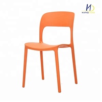 Chaises en plastique empilables colorées en polypropylène pour restaurant, vente chaude en usine, à prix abordable