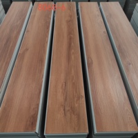 Revêtement de sol SPC imperméable, planches de vinyle rigides à clipser, aspect bois, vente en gros