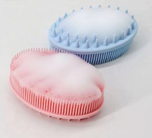 Brosse de douche exfoliante et massante double face en silicone souple de haute qualité pour le corps - Product Image 1