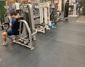 Revêtement de sol <span class=keywords><strong>en</strong></span> <span class=keywords><strong>caoutchouc</strong></span> pour salle de sport, salle de musculation, salle de fitness, <span class=keywords><strong>rouleau</strong></span> de carrelage <span class=keywords><strong>en</strong></span> <span class=keywords><strong>caoutchouc</strong></span> de 1000x10000 mm x 12 mm, antichoc, plat, noir, certifié CE - Product Image 2