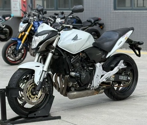 Utilisé pour <span class=keywords><strong>Yamaha</strong></span> <span class=keywords><strong>FZ8n</strong></span> en 2014. Motocyclettes de rue d'occasion de haute qualité 800cc - Product Image 2