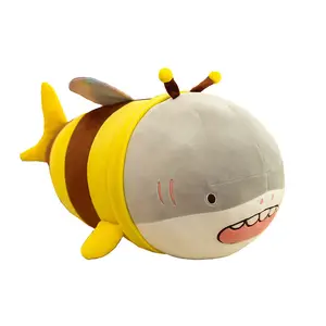 厂家批发毛绒玩具鲨鱼蜜蜂娃娃毛绒卡通动物垫定制可爱软ODM来样定做儿童礼品