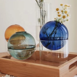 <span class=keywords><strong>Vase</strong></span> en <span class=keywords><strong>verre</strong></span> à fleur unique givré moderne Ensemble de vases ronds en <span class=keywords><strong>verre</strong></span> borosilicaté <span class=keywords><strong>soufflé</strong></span> à la main <span class=keywords><strong>Vase</strong></span> de table - Product Image 3