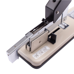 Deli E0393 # <span class=keywords><strong>Grapadora</strong></span> de Alta Resistencia # 210 hojas # Cubierta de ABS con base antideslizante y posición de grapado ajustable de gran capacidad en color GRIS - Product Image 5