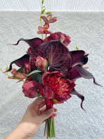 Arrangements floraux artisanaux vintage Mori durables en lotus, calla et roses pour mariage, Saint-Valentin et photographie extérieure