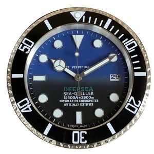 Orologio <span class=keywords><strong>da</strong></span> <span class=keywords><strong>Parete</strong></span> di Lusso a Forma di Orologio <span class=keywords><strong>da</strong></span> Polso in Acciaio Inossidabile per Soggiorno, Design Contemporaneo, Movimento al Quarzo, Display a Lancette, Spessore 30mm - Product Image 2
