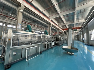 Cairan <span class=keywords><strong>IV</strong></span> fleksibel dan dapat disesuaikan botol cairan PP teknologi pengisian dan penyegelan - Product Image 3