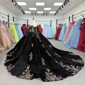 Vestidos de Quinceañera de Chifón Negro Dy6952 con Apliques Dorados Naturales, Escote Corazón, Vestidos Largos de Gala para Fiesta de 15 o 16 Años - Product Image 2