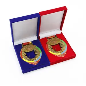 Wtd personnalisé avec ruban logo fabrication souvenir plaqué or football vélo marathon course à pied vierge sport métal médaille