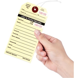 Étiquettes personnalisées pour objets perdus <span class=keywords><strong>et</strong></span> retrouvés avec cordon élastique, imprimées en noir sur papier manila non couché avec numérotation consécutive rouge. - Product Image 2