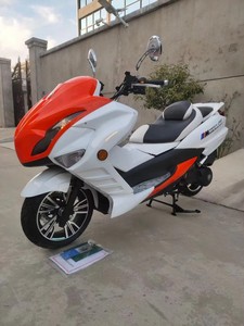 Motocicleta Scooter EU Magister con Velocidad de 120 km/h para Desplazamientos Urbanos, Combinando Estilo y Practicidad - Product Image 3