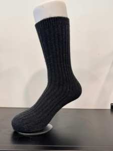 <span class=keywords><strong>Chaussettes</strong></span> en laine mi-mollet épaisses et <span class=keywords><strong>chaudes</strong></span> personnalisées OEM de haute qualité pour hommes, idéales pour le travail quotidien en hiver - Product Image 5