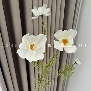 Fleurs Cosmos à Quatre Têtes, Branche Unique, Soie Floquée Blanche, Décoration Intérieure, Accessoires de Mariage - Product Image 1