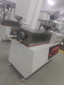 Estrusore di Plastica da Tavolo 220V per Laboratorio Domestico, Produzione di Piccoli Lotti di Filamenti 3D PLA PET - Product Image 6