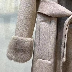 <span class=keywords><strong>Cappotto</strong></span> da <span class=keywords><strong>Donna</strong></span> in Cachemire e Lana con Collo e Polsini in Vera Pelliccia di <span class=keywords><strong>Visone</strong></span> Cina - Product Image 3